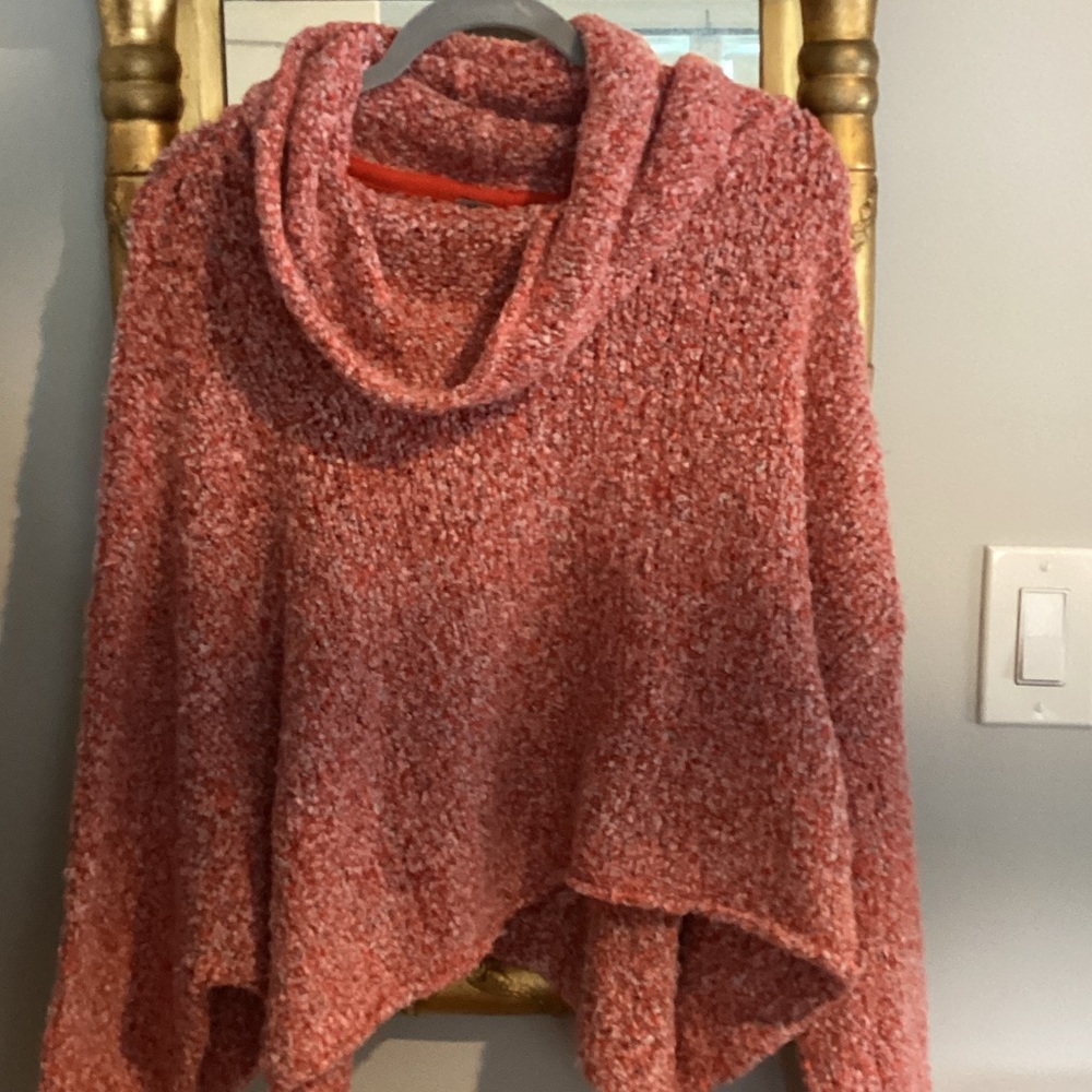Free People cropped turtleneck sweater red, black, white L